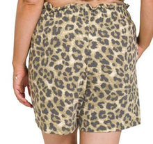 Load image into Gallery viewer, Shorts: Brown Leopard